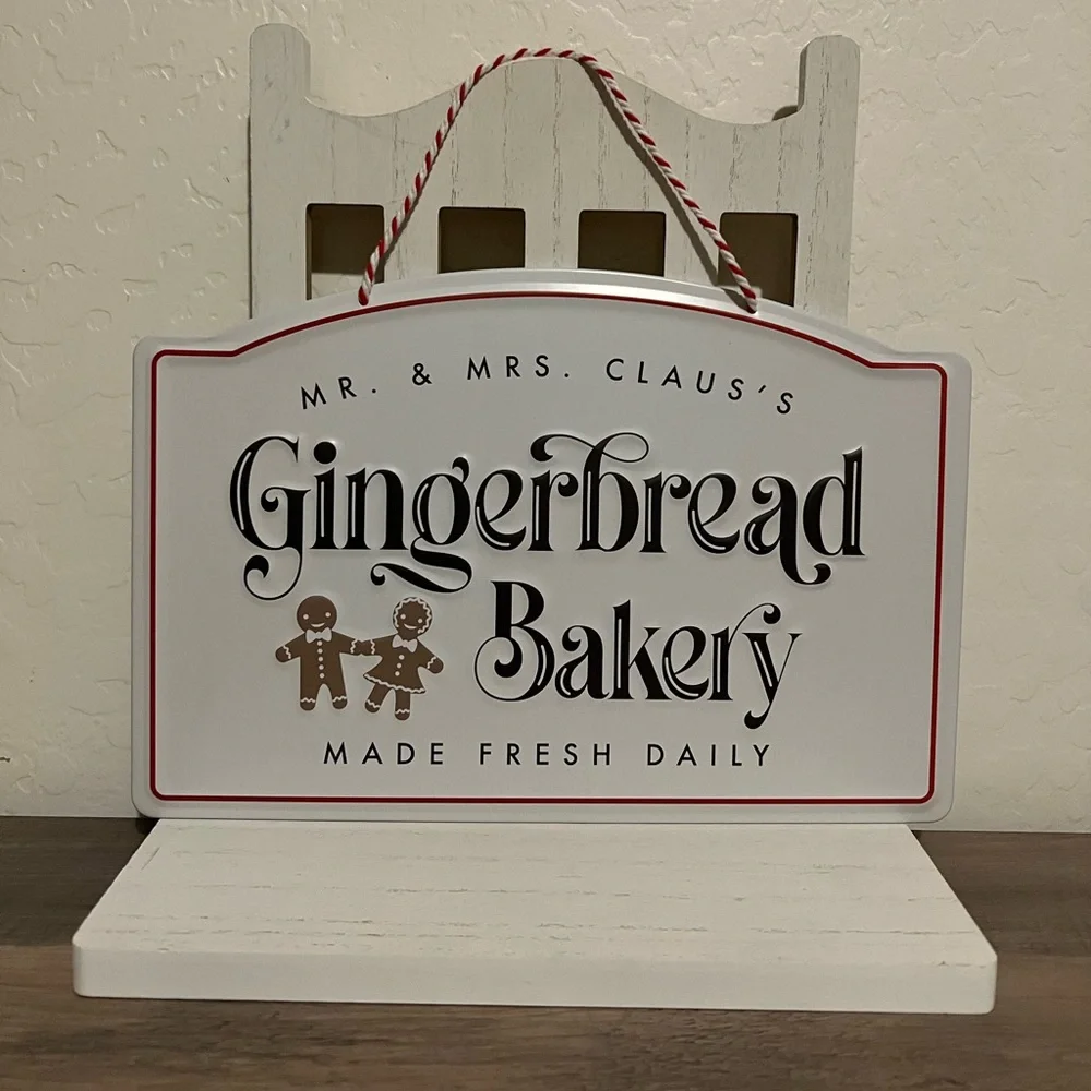 Target Bullseyes Playground Christmas Mr. & Mrs. Claus’s Gingerbread Bakery Sign